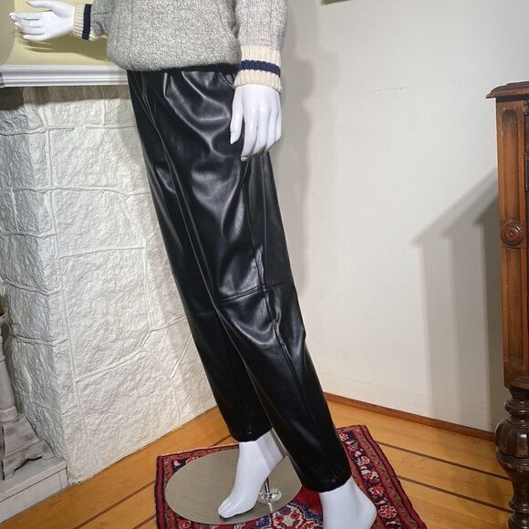 NWT Halston Faux Leather Retro Style High Waisted Pleated Trousers - Picture 4 of 16